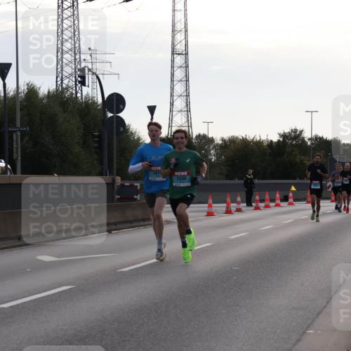 03.10.2024 - Köhlbrandbrückenlauf Luisa Fischer http://msf.ph/oto/7138156 03.10.2024 09:09:39 Position 3 1011, 1330 meine-sportfotos.de