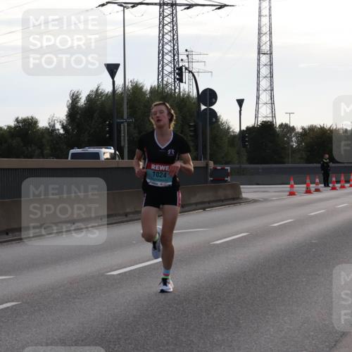 03.10.2024 - Köhlbrandbrückenlauf Luisa Fischer http://msf.ph/oto/7138202 03.10.2024 09:09:58 Position 3 2, 1024 meine-sportfotos.de