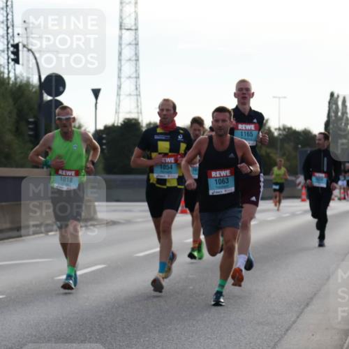 03.10.2024 - Köhlbrandbrückenlauf Luisa Fischer http://msf.ph/oto/7138227 03.10.2024 09:10:09 Position 3 1054, 1018, 1063, 1165 meine-sportfotos.de