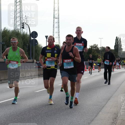 03.10.2024 - Köhlbrandbrückenlauf Luisa Fischer http://msf.ph/oto/7138234 03.10.2024 09:10:10 Position 3 1018, 1054, 1063, 1165, 1030 meine-sportfotos.de