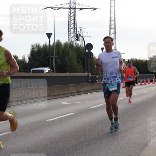 03.10.2024 - Köhlbrandbrückenlauf Luisa Fischer http://msf.ph/oto/7138271 03.10.2024 09:10:23 Position 3 100, 1042, 1074, 1004 meine-sportfotos.de