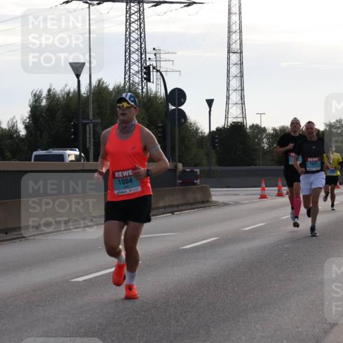 03.10.2024 - Köhlbrandbrückenlauf Luisa Fischer http://msf.ph/oto/7138276 03.10.2024 09:10:26 Position 3 1004, 1043 meine-sportfotos.de
