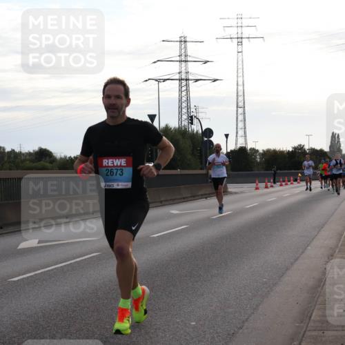03.10.2024 - Köhlbrandbrückenlauf Luisa Fischer http://msf.ph/oto/7144470 03.10.2024 09:10:49 Position 3 2673 meine-sportfotos.de