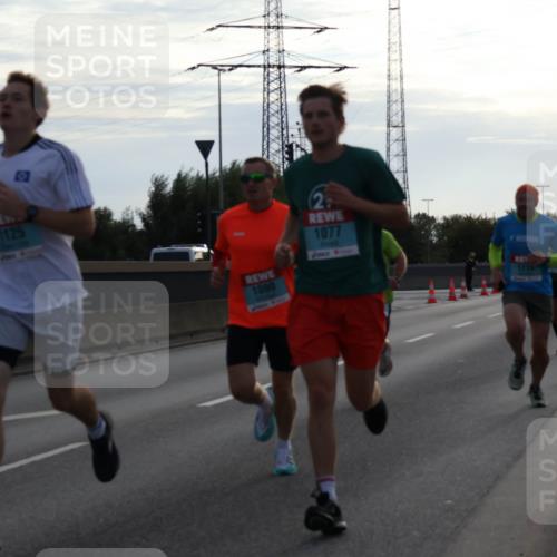 03.10.2024 - Köhlbrandbrückenlauf Luisa Fischer http://msf.ph/oto/7144513 03.10.2024 09:10:58 Position 3 1125, 1090, 29, 1077 meine-sportfotos.de