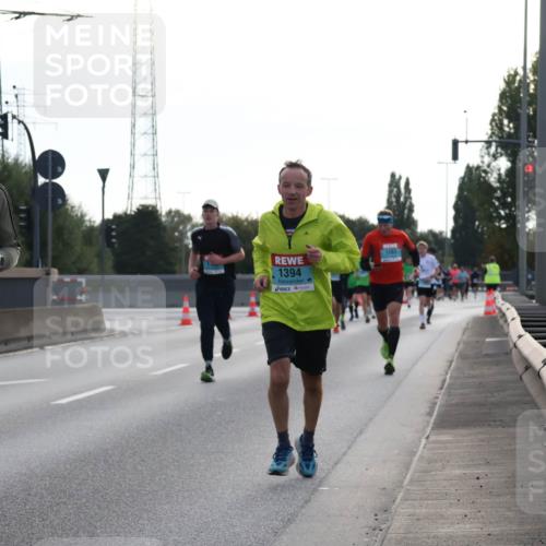 03.10.2024 - Köhlbrandbrückenlauf Luisa Fischer http://msf.ph/oto/7144575 03.10.2024 09:11:21 Position 3 1016, 1394, 1203 meine-sportfotos.de