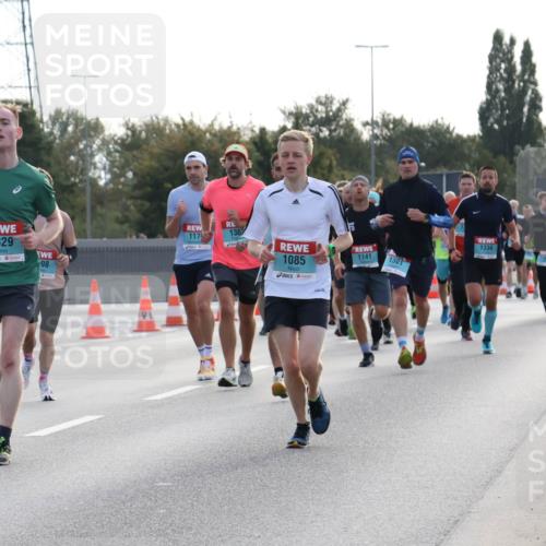 03.10.2024 - Köhlbrandbrückenlauf Luisa Fischer http://msf.ph/oto/7144659 03.10.2024 09:11:45 Position 3 1329, 136, 117, 1085, 1141, 1301, 98, 1334 meine-sportfotos.de