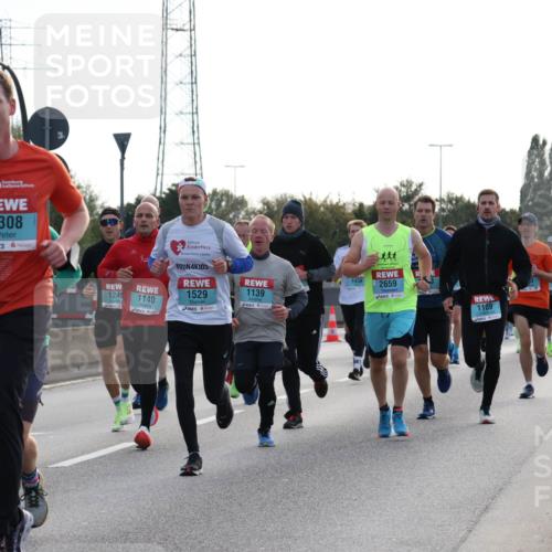 03.10.2024 - Köhlbrandbrückenlauf Luisa Fischer http://msf.ph/oto/7144738 03.10.2024 09:11:55 Position 3 1172, 1308, 4, 1529, 1139, 1245, 1140, 1438, 2659, 1109 meine-sportfotos.de