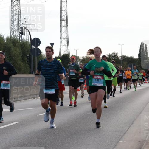 03.10.2024 - Köhlbrandbrückenlauf Luisa Fischer http://msf.ph/oto/7144868 03.10.2024 09:12:10 Position 3 1083, 1512, 1255, 1327 meine-sportfotos.de