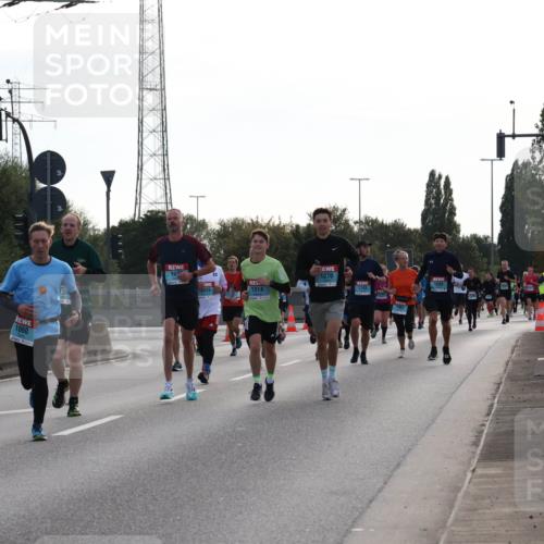 03.10.2024 - Köhlbrandbrückenlauf Luisa Fischer http://msf.ph/oto/7144960 03.10.2024 09:12:25 Position 3 1060, 100, 1270, 1743, 1914, 439, 1462, 1680, 1 meine-sportfotos.de