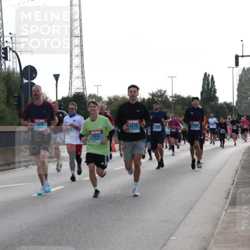 03.10.2024 - Köhlbrandbrückenlauf Luisa Fischer http://msf.ph/oto/7144968 03.10.2024 09:12:26 Position 3 50, 1096, 1270, 1680, 1743, 1439, 1914 meine-sportfotos.de