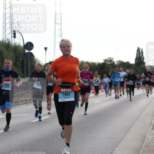 03.10.2024 - Köhlbrandbrückenlauf Luisa Fischer http://msf.ph/oto/7145021 03.10.2024 09:12:33 Position 3 3468, 1462 meine-sportfotos.de