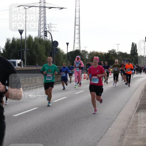 03.10.2024 - Köhlbrandbrückenlauf Luisa Fischer http://msf.ph/oto/7145046 03.10.2024 09:12:46 Position 3 1159, 1447, 1194, 1117 meine-sportfotos.de