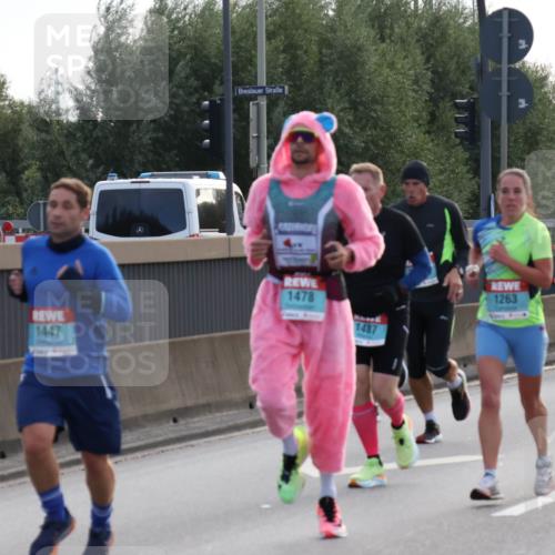 03.10.2024 - Köhlbrandbrückenlauf Luisa Fischer http://msf.ph/oto/7145066 03.10.2024 09:12:50 Position 3 1447, 1478, 1487, 1263, 1102, 1425 meine-sportfotos.de