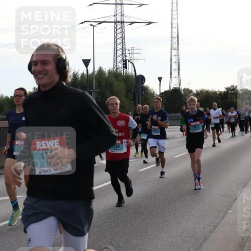 03.10.2024 - Köhlbrandbrückenlauf Luisa Fischer http://msf.ph/oto/7145109 03.10.2024 09:12:58 Position 3 2076, 2696, 1212, 1314, 129, 11, 266 meine-sportfotos.de