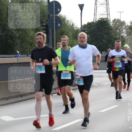 03.10.2024 - Köhlbrandbrückenlauf Luisa Fischer http://msf.ph/oto/7145114 03.10.2024 09:13:02 Position 3 1323, 1348, 1520, 1107, 1517, 1169 meine-sportfotos.de