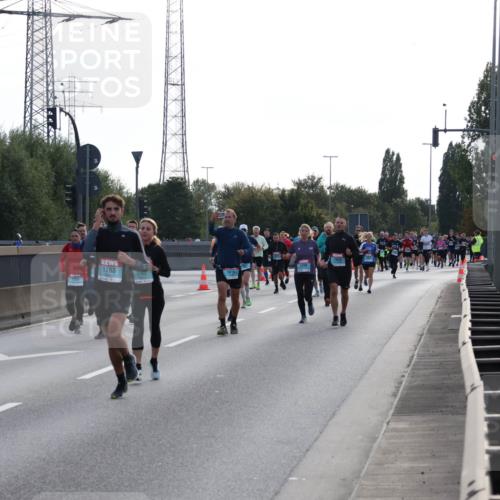 03.10.2024 - Köhlbrandbrückenlauf Luisa Fischer http://msf.ph/oto/7145133 03.10.2024 09:13:13 Position 3 1390, 1763, 1615, 1162, 1983 meine-sportfotos.de