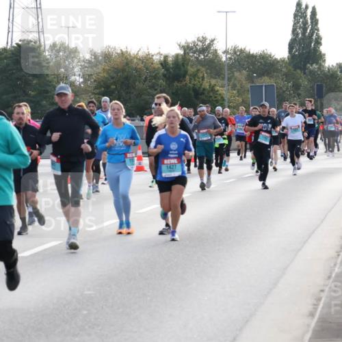 03.10.2024 - Köhlbrandbrückenlauf Luisa Fischer http://msf.ph/oto/7145157 03.10.2024 09:13:20 Position 3 133, 1208, 1427, 1321 meine-sportfotos.de