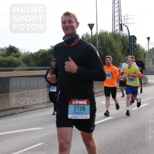 03.10.2024 - Köhlbrandbrückenlauf Luisa Fischer http://msf.ph/oto/7145228 03.10.2024 09:14:00 Position 3 1519, 2728, 2083, 2084, 1230, 1604 meine-sportfotos.de