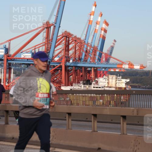 03.10.2024 - Köhlbrandbrückenlauf Matties Gatica Varas http://msf.ph/oto/7145308 03.10.2024 09:42:25 Position 2 1831, 1080 meine-sportfotos.de