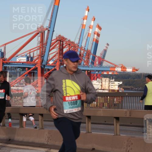 03.10.2024 - Köhlbrandbrückenlauf Matties Gatica Varas http://msf.ph/oto/7145316 03.10.2024 09:42:26 Position 2 1722, 1831, 1080 meine-sportfotos.de