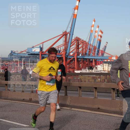 03.10.2024 - Köhlbrandbrückenlauf Matties Gatica Varas http://msf.ph/oto/7145325 03.10.2024 09:42:26 Position 2 1421, 1522, 722, 31, 1080 meine-sportfotos.de