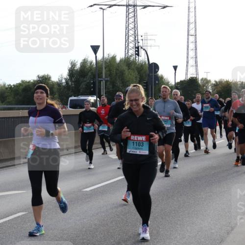 03.10.2024 - Köhlbrandbrückenlauf Luisa Fischer http://msf.ph/oto/7145331 03.10.2024 09:14:27 Position 3 1421, 1477, 1103, 1547, 1676, 1649, 1144 meine-sportfotos.de