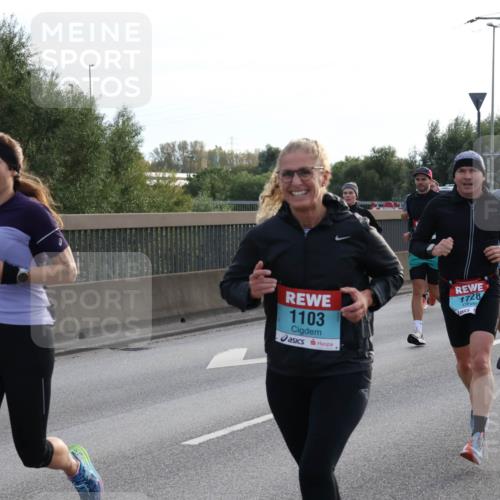 03.10.2024 - Köhlbrandbrückenlauf Luisa Fischer http://msf.ph/oto/7145343 03.10.2024 09:14:28 Position 3 1103, 1728 meine-sportfotos.de