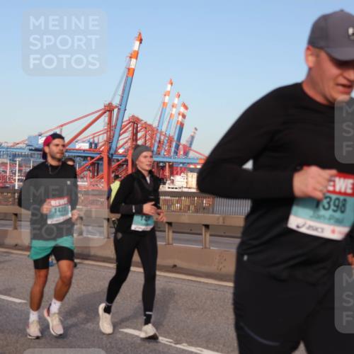 03.10.2024 - Köhlbrandbrückenlauf Matties Gatica Varas http://msf.ph/oto/7145346 03.10.2024 09:42:29 Position 2 1849, 1422, 398, 338, 1 meine-sportfotos.de