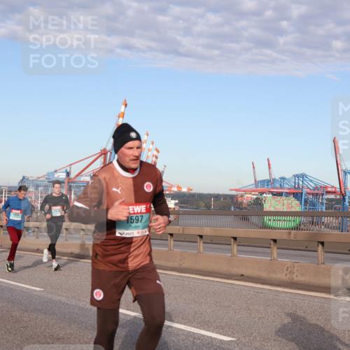 03.10.2024 - Köhlbrandbrückenlauf Matties Gatica Varas http://msf.ph/oto/7145421 03.10.2024 09:42:36 Position 2 1035, 1597 meine-sportfotos.de