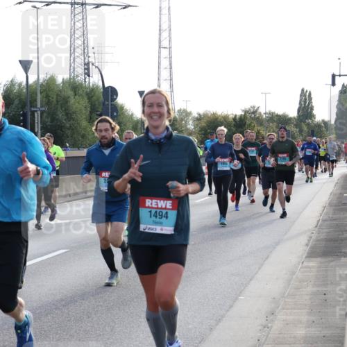 03.10.2024 - Köhlbrandbrückenlauf Luisa Fischer http://msf.ph/oto/7145449 03.10.2024 09:14:43 Position 3 1954, 2, 1494, 1950, 1701, 2196 meine-sportfotos.de