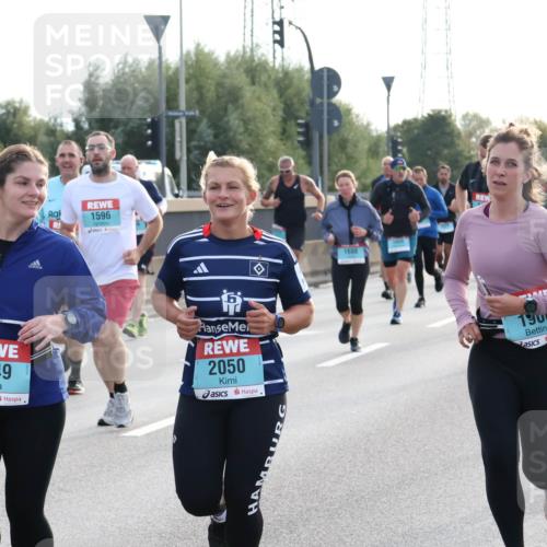 03.10.2024 - Köhlbrandbrückenlauf Luisa Fischer http://msf.ph/oto/7145608 03.10.2024 09:15:17 Position 3 1278, 1596, 2049, 2050, 1606, 1600, 1900, 1513 meine-sportfotos.de