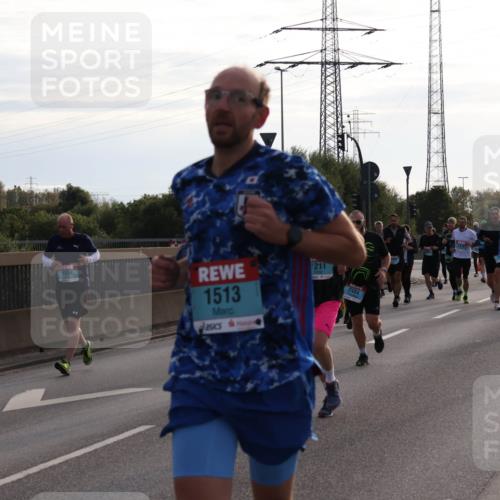 03.10.2024 - Köhlbrandbrückenlauf Luisa Fischer http://msf.ph/oto/7145621 03.10.2024 09:15:20 Position 3 1824, 1513, 211, 2484, 2150 meine-sportfotos.de