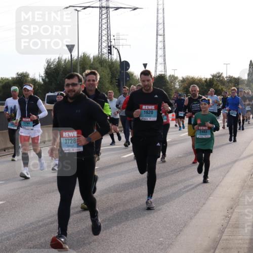03.10.2024 - Köhlbrandbrückenlauf Luisa Fischer http://msf.ph/oto/7145685 03.10.2024 09:15:31 Position 3 1605, 165, 1794, 3728, 1620, 2483 meine-sportfotos.de