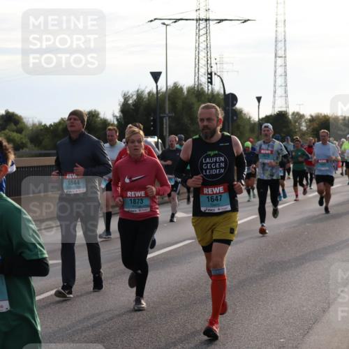 03.10.2024 - Köhlbrandbrückenlauf Luisa Fischer http://msf.ph/oto/7145733 03.10.2024 09:15:34 Position 3 2483, 2612, 1844, 1873, 1647, 2057 meine-sportfotos.de