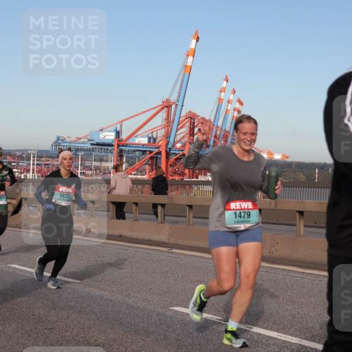 03.10.2024 - Köhlbrandbrückenlauf Matties Gatica Varas http://msf.ph/oto/7145898 03.10.2024 09:43:10 Position 2 1465, 2071, 1825, 4, 1479 meine-sportfotos.de