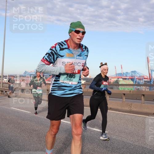 03.10.2024 - Köhlbrandbrückenlauf Matties Gatica Varas http://msf.ph/oto/7145939 03.10.2024 09:43:12 Position 2 2071, 1465, 1825 meine-sportfotos.de