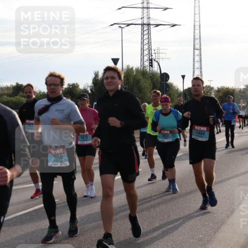 03.10.2024 - Köhlbrandbrückenlauf Luisa Fischer http://msf.ph/oto/7145968 03.10.2024 09:16:11 Position 3 1932, 1868, 56, 1672, 92, 2077, 1404 meine-sportfotos.de