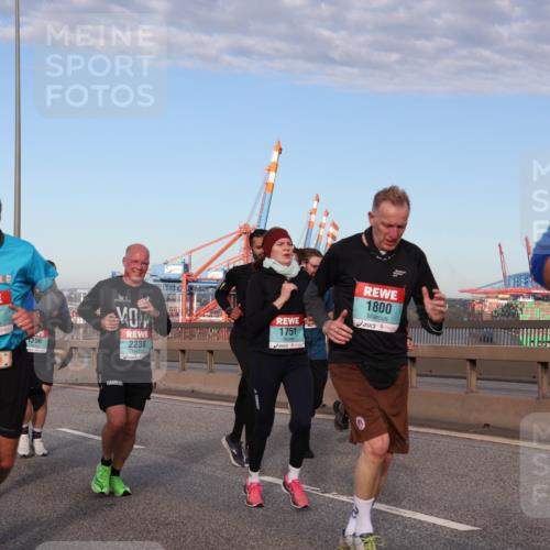 03.10.2024 - Köhlbrandbrückenlauf Matties Gatica Varas http://msf.ph/oto/7146015 03.10.2024 09:43:18 Position 2 1404, 2101, 296, 2238, 1751, 1800 meine-sportfotos.de