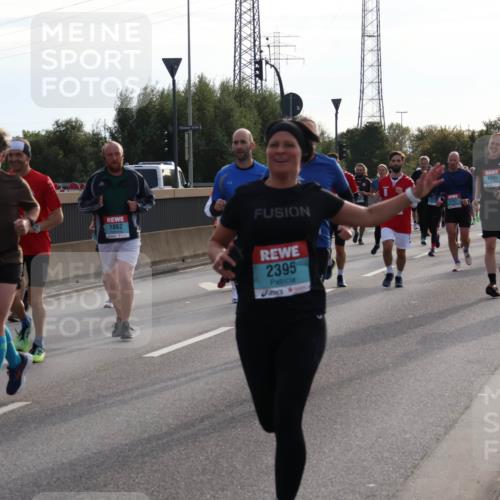 03.10.2024 - Köhlbrandbrückenlauf Luisa Fischer http://msf.ph/oto/7146058 03.10.2024 09:16:32 Position 3 1992, 1862, 2395, 1741 meine-sportfotos.de