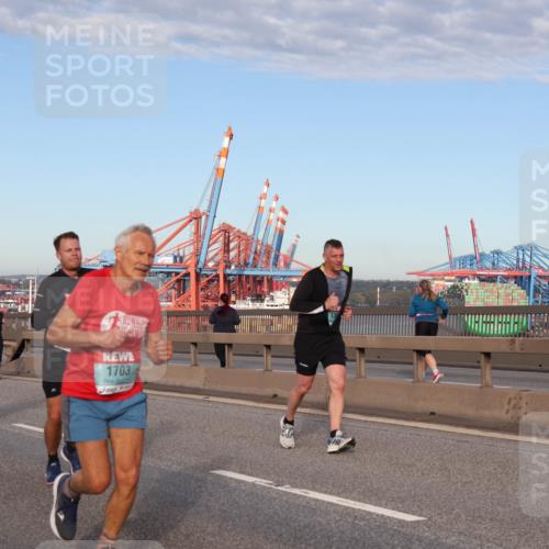 03.10.2024 - Köhlbrandbrückenlauf Matties Gatica Varas http://msf.ph/oto/7146077 03.10.2024 09:43:24 Position 2 1703 meine-sportfotos.de