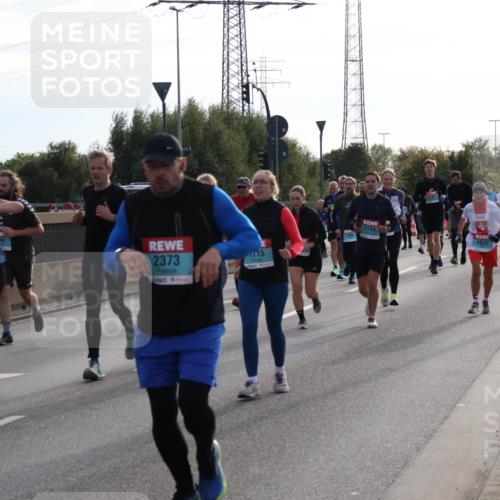 03.10.2024 - Köhlbrandbrückenlauf Luisa Fischer http://msf.ph/oto/7146119 03.10.2024 09:16:40 Position 3 1466, 1962, 2373, 1715, 1799, 1872 meine-sportfotos.de