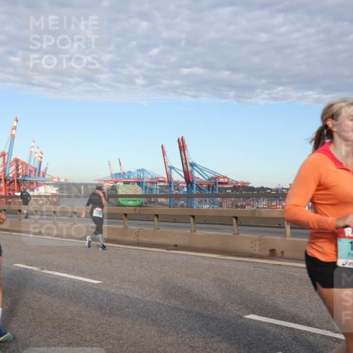 03.10.2024 - Köhlbrandbrückenlauf Matties Gatica Varas http://msf.ph/oto/7146189 03.10.2024 09:43:32 Position 2 223, 169 meine-sportfotos.de