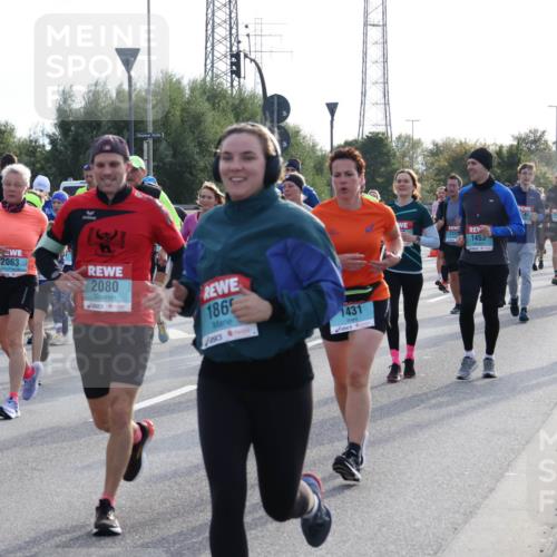 03.10.2024 - Köhlbrandbrückenlauf Luisa Fischer http://msf.ph/oto/7146210 03.10.2024 09:16:59 Position 3 388, 2110, 2063, 2080, 1865, 1431, 1453, 1657, 16 meine-sportfotos.de