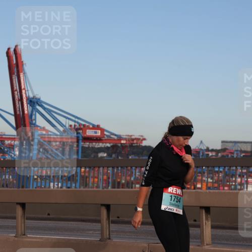 03.10.2024 - Köhlbrandbrückenlauf Matties Gatica Varas http://msf.ph/oto/7146211 03.10.2024 09:43:36 Position 2 1754 meine-sportfotos.de