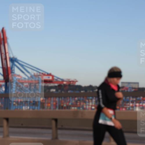 03.10.2024 - Köhlbrandbrückenlauf Matties Gatica Varas http://msf.ph/oto/7146213 03.10.2024 09:43:36 Position 2  meine-sportfotos.de