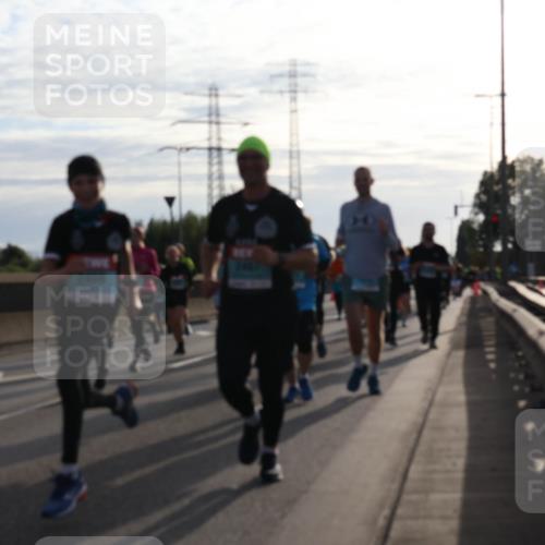 03.10.2024 - Köhlbrandbrückenlauf Luisa Fischer http://msf.ph/oto/7146441 03.10.2024 09:18:02 Position 3  meine-sportfotos.de