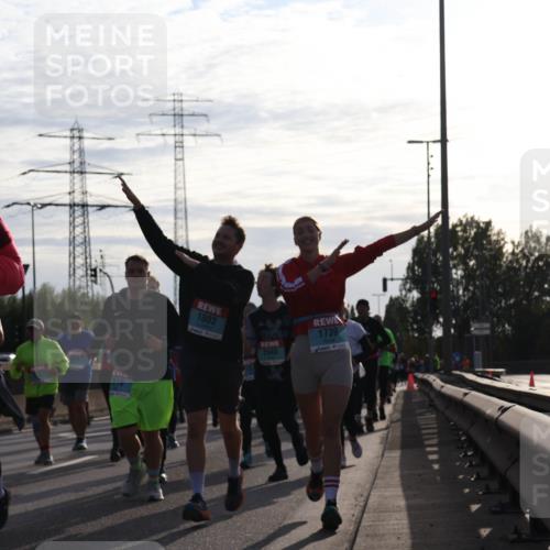 03.10.2024 - Köhlbrandbrückenlauf Luisa Fischer http://msf.ph/oto/7146504 03.10.2024 09:19:06 Position 3 30, 64, 218, 1803, 2448, 1739 meine-sportfotos.de