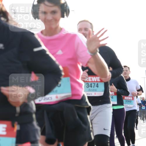 03.10.2024 - Köhlbrandbrückenlauf Luisa Fischer http://msf.ph/oto/7146536 03.10.2024 09:19:23 Position 3 2175, 3474, 14, 3360 meine-sportfotos.de