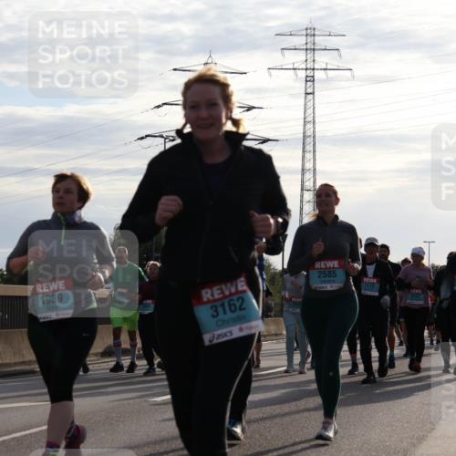 03.10.2024 - Köhlbrandbrückenlauf Luisa Fischer http://msf.ph/oto/7146576 03.10.2024 09:21:16 Position 3 1, 1939, 3162, 2585, 3150, 1175, 3157 meine-sportfotos.de