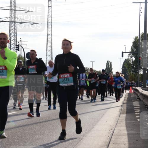 03.10.2024 - Köhlbrandbrückenlauf Luisa Fischer http://msf.ph/oto/7146625 03.10.2024 09:21:36 Position 3 3246, 34, 2589, 25, 3518 meine-sportfotos.de
